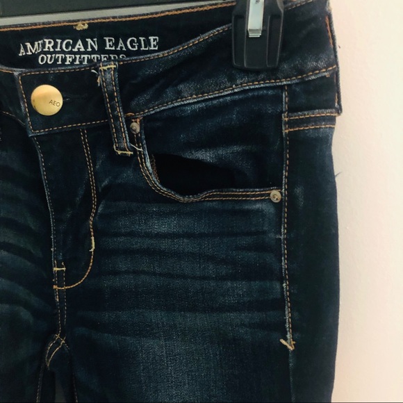 Size 2 Dark Wash American Eagle Jeans - Picture 2 of 5